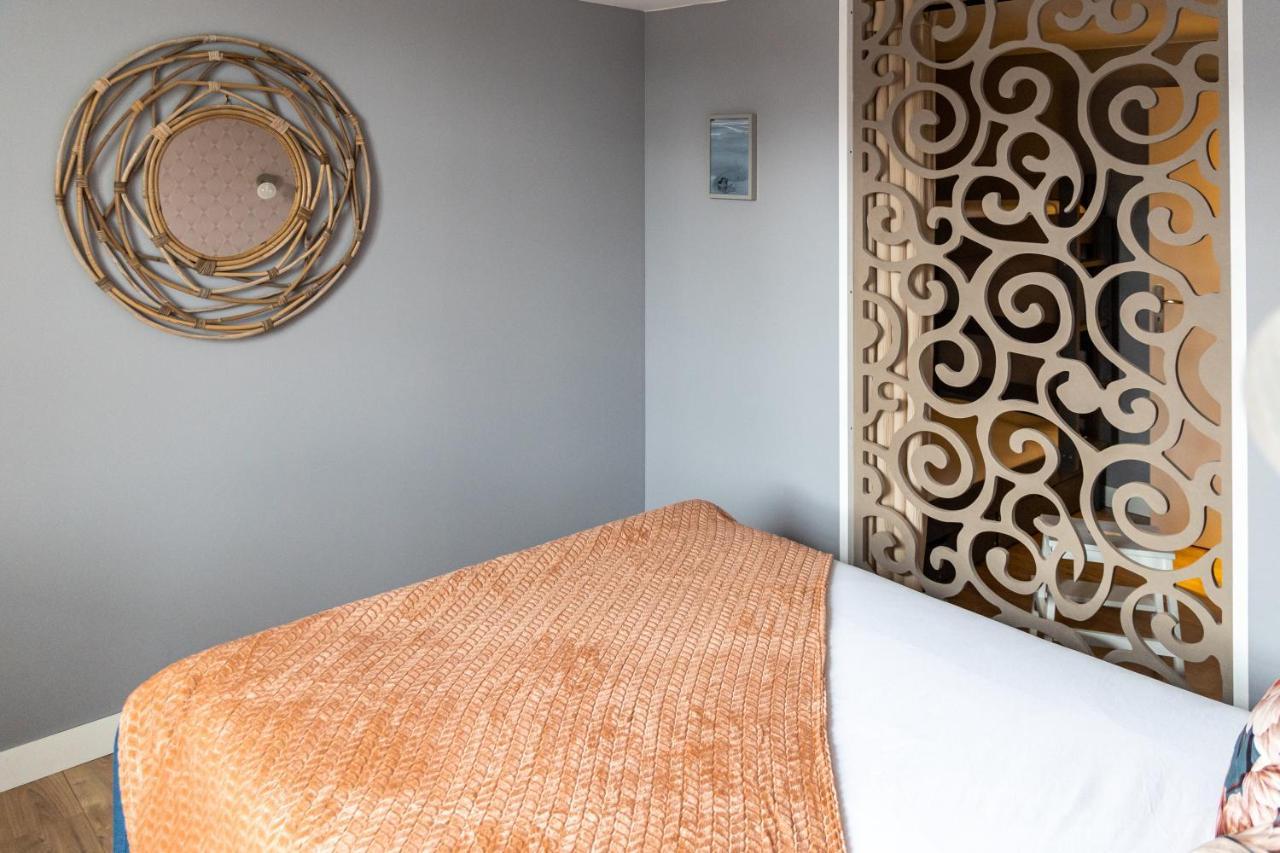 Escapade Place 11 - A2 Centre Apartment
